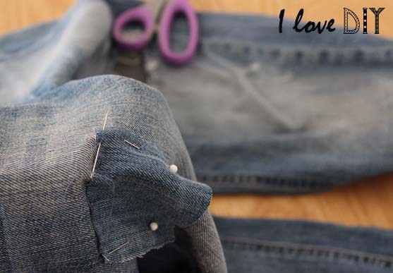 9 coudre le patch en jeans