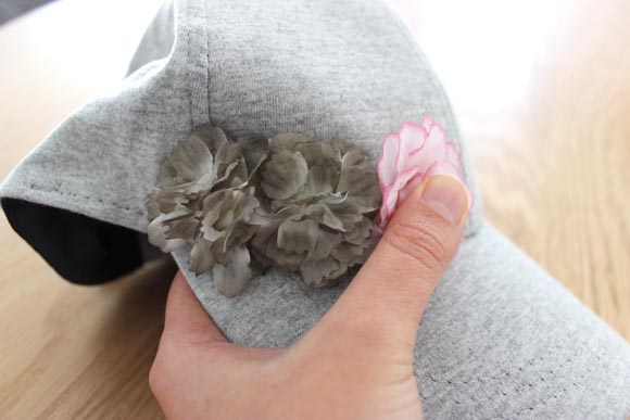 diy une casquette a fleurs3