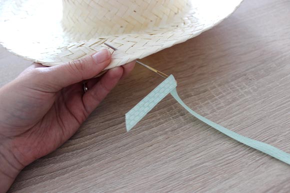 DIY customisez un chapeau en paille ilovedoityourself2