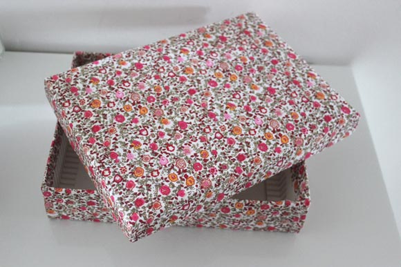 boite en carton recouverte de tissu DIY 2